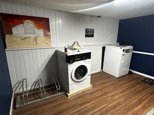 Photo 6- click for photo gallery